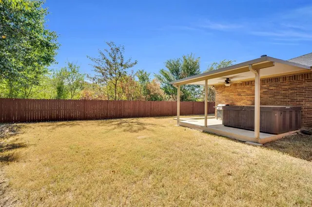 a view of an outdoor space