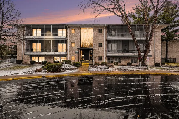 $69,000 | 5905 West Michigan Avenue, Unit C3, Saginaw, MI 48638