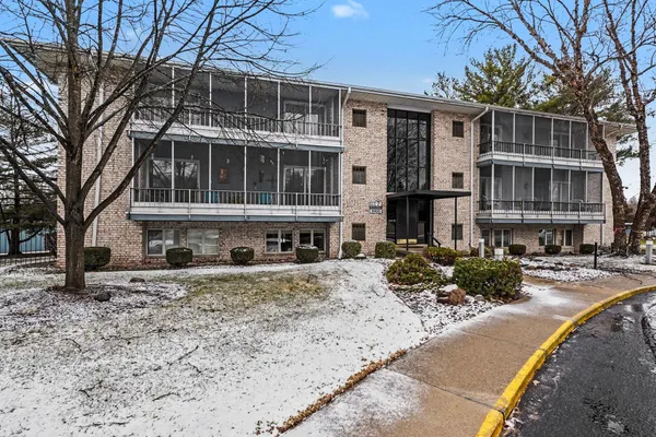 $69,000 | 5905 West Michigan Avenue, Unit C3, Saginaw, MI 48638