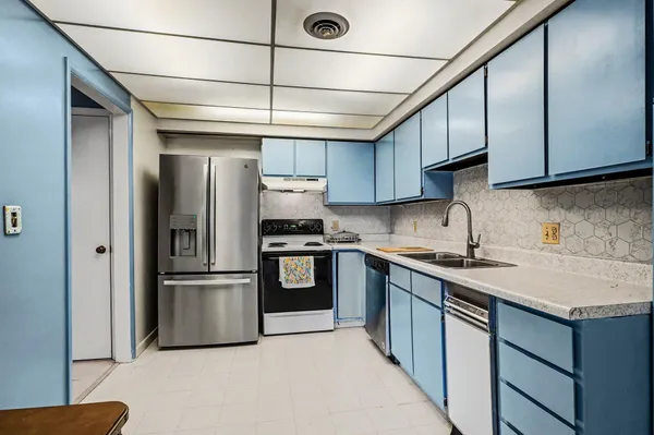 $69,000 | 5905 West Michigan Avenue, Unit C3, Saginaw, MI 48638