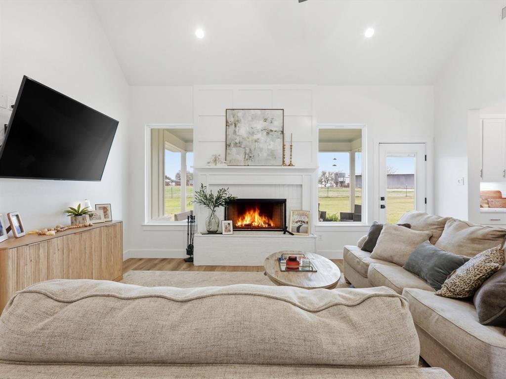 790 Sharla Smelley Road Weatherford, TX 76088 - Photo 19 of 40