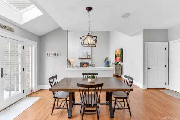 $1,575,000 | 19 Sassinoro Boulevard, Cortlandt Manor, NY 10567