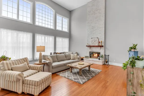 $1,575,000 | 19 Sassinoro Boulevard, Cortlandt Manor, NY 10567