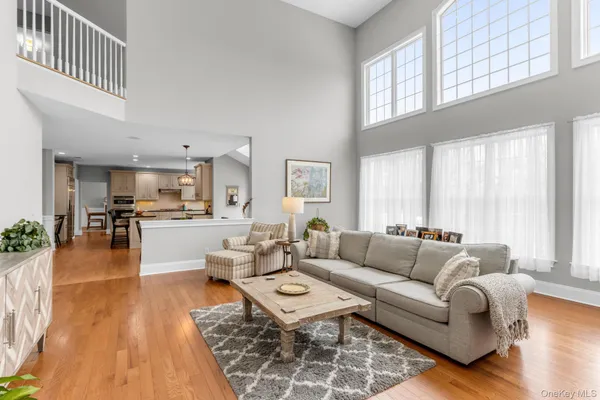 $1,575,000 | 19 Sassinoro Boulevard, Cortlandt Manor, NY 10567