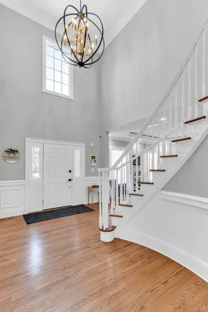 $1,575,000 | 19 Sassinoro Boulevard, Cortlandt Manor, NY 10567