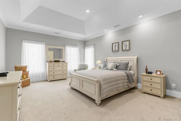 $1,575,000 | 19 Sassinoro Boulevard, Cortlandt Manor, NY 10567