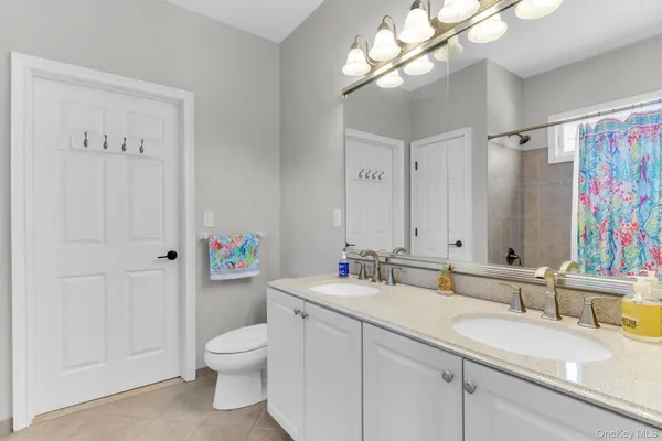 $1,575,000 | 19 Sassinoro Boulevard, Cortlandt Manor, NY 10567