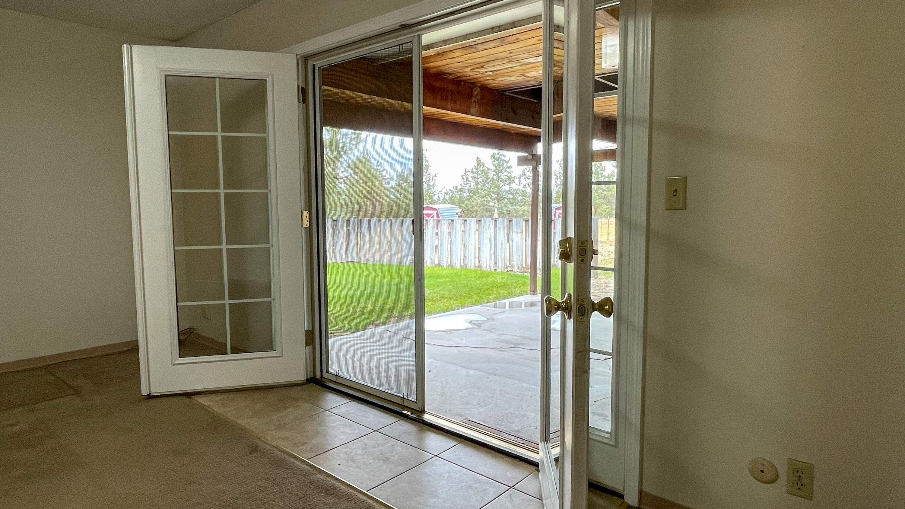 6302 Stillman Road Powell Butte, OR 97753 - Photo 17 of 39