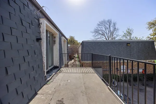 $209,000 | 529 West Lookout Drive, Unit 225, Richardson, TX 75080