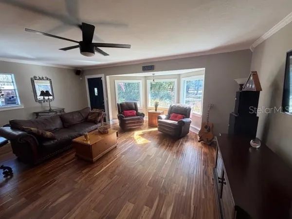 $899,000 | 23404 Hobdy Road, Sorrento, FL 32776