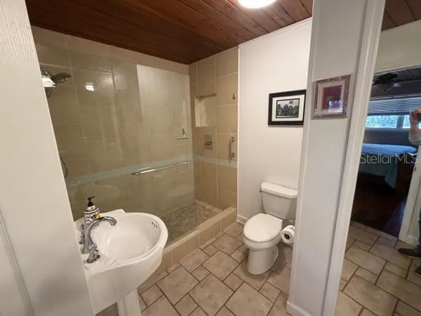 $899,000 | 23404 Hobdy Road, Sorrento, FL 32776