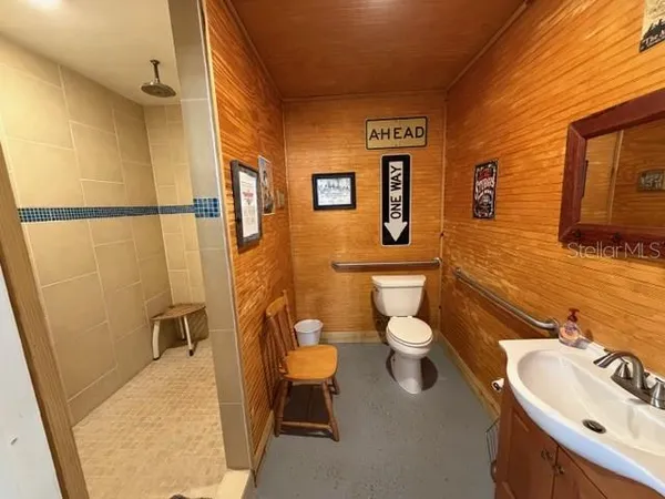 $899,000 | 23404 Hobdy Road, Sorrento, FL 32776