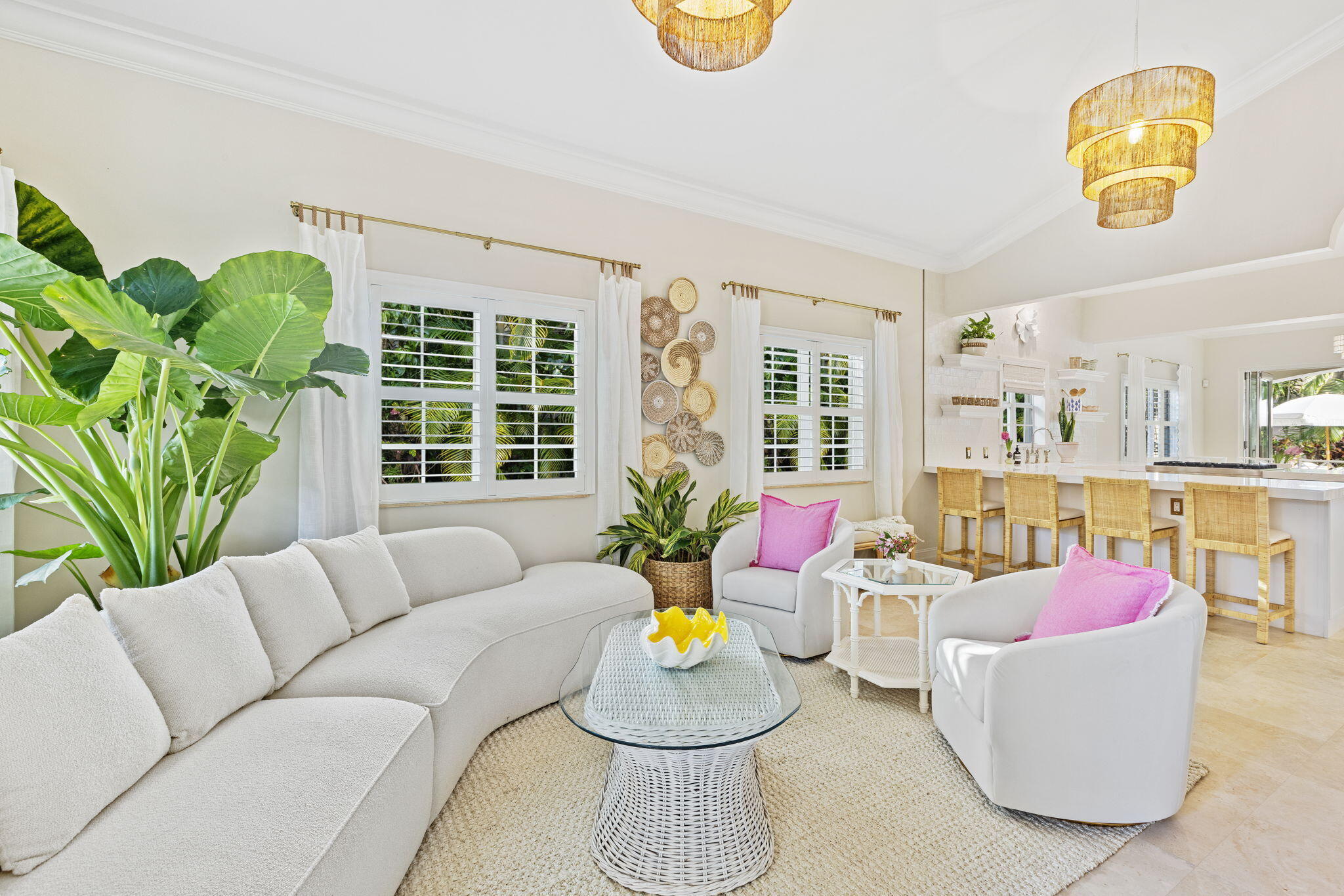 309 Valencia Road West Palm Beach, FL 33401 - Photo 3 of 27 3