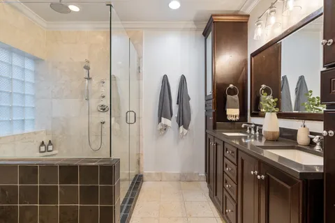 $975,000 | 2043 North Bissell Street, Unit 1, Chicago, IL 60614