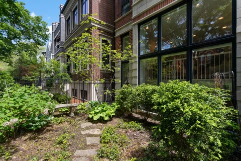 $975,000 | 2043 North Bissell Street, Unit 1, Chicago, IL 60614