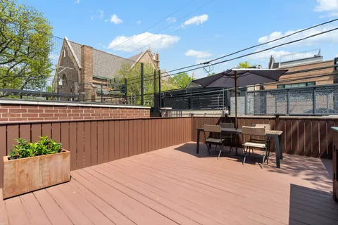 $975,000 | 2043 North Bissell Street, Unit 1, Chicago, IL 60614
