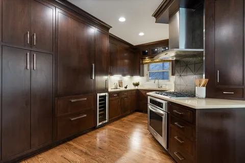 $975,000 | 2043 North Bissell Street, Unit 1, Chicago, IL 60614
