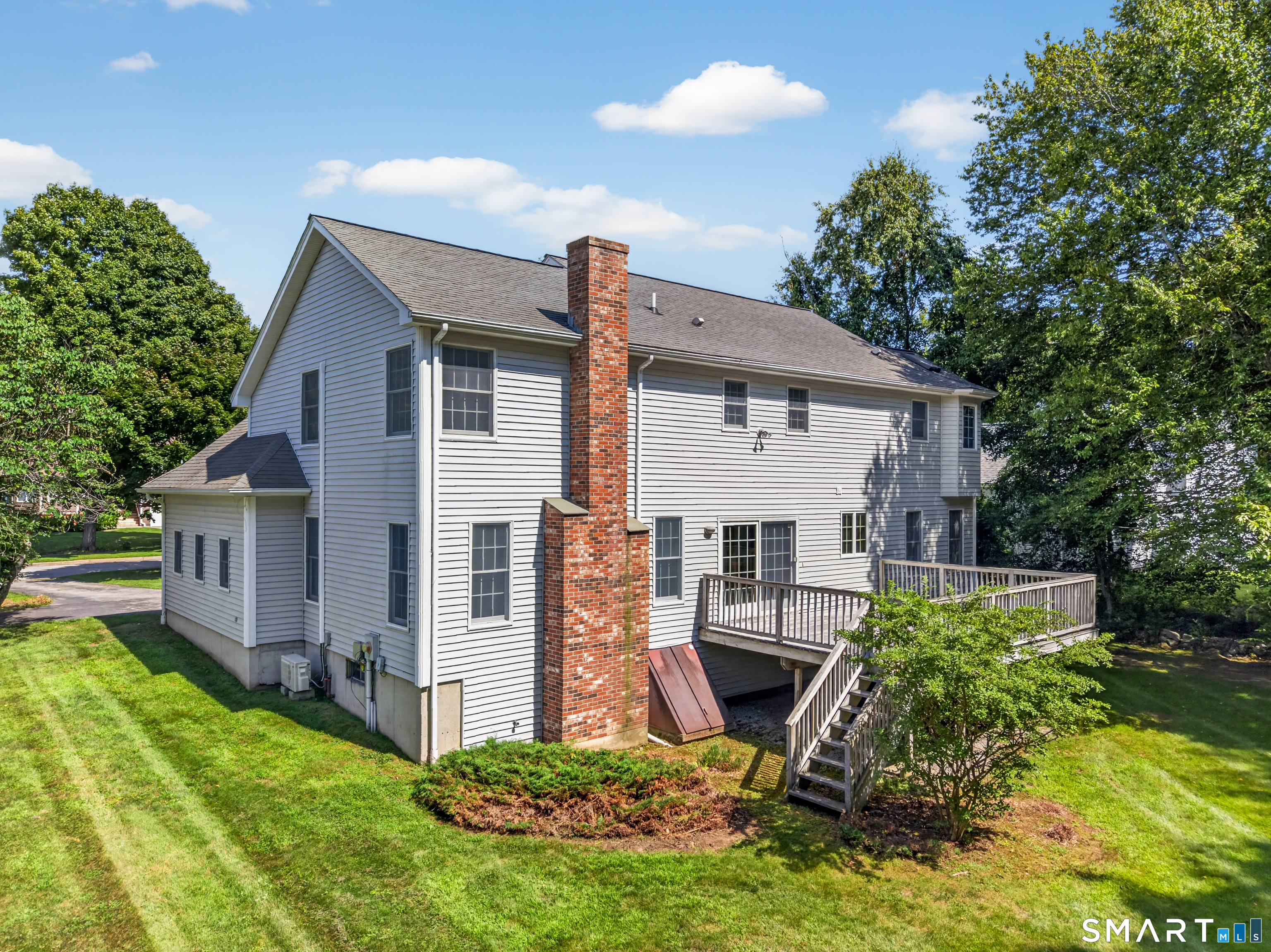 9 Spinnaker Road Waterford, CT 06385 - Photo 38 of 40 Gallery Image 38