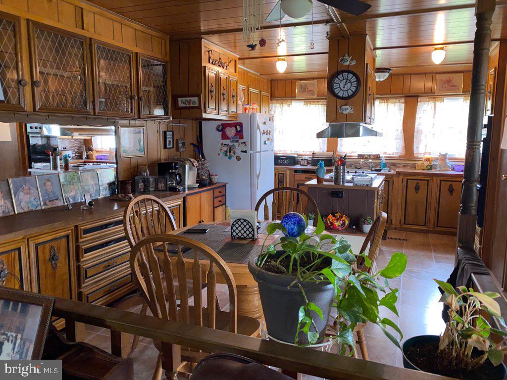 6342 Mockingbird Lane Rhodesdale, MD 21659 - Photo 3 of 8