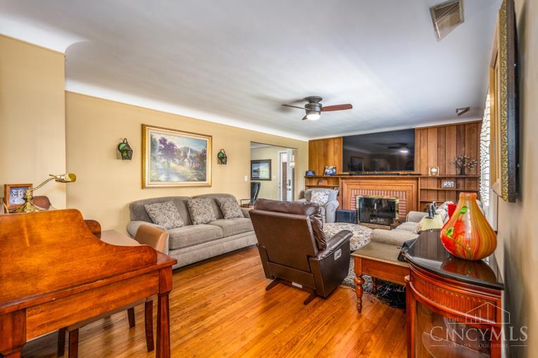 8188 Columbia Road Maineville, OH 45039 - Photo 6 of 54