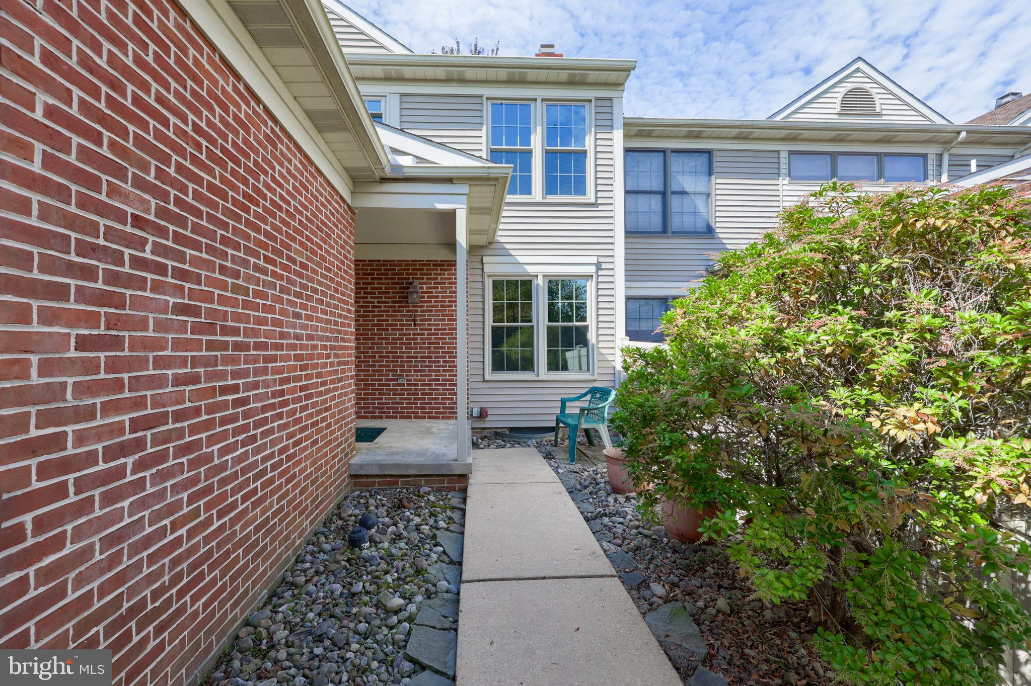 1817 Spring Ridge Lane Lancaster, PA 17603 - Photo 1 of 41 Gallery Image 1