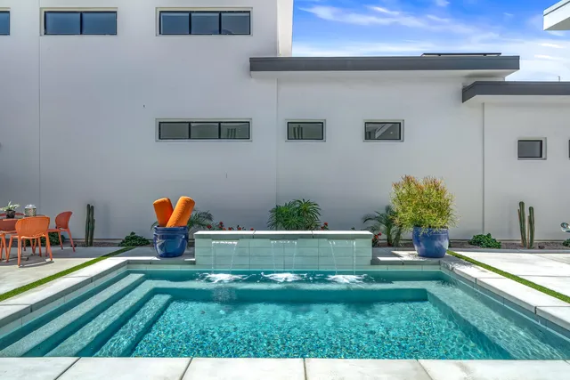 $1,395,000 | 151 Holliday Way, Palm Springs, CA 92262