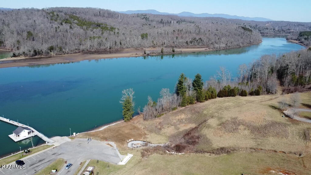 109 Pineberry West Road Oak Ridge, TN 37830 - Photo 3 of 6 02