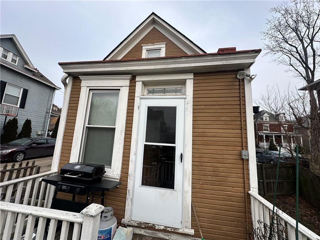 121 Monitor Avenue Pittsburgh, PA 15202 - Photo 10 of 13 Deck off of the kitchen