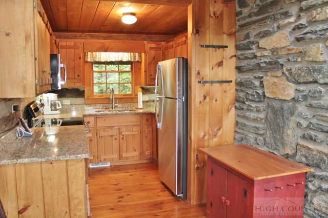 1903 Homestead Road Todd, NC 28684 - Photo 7 of 31 Gallery Image 7