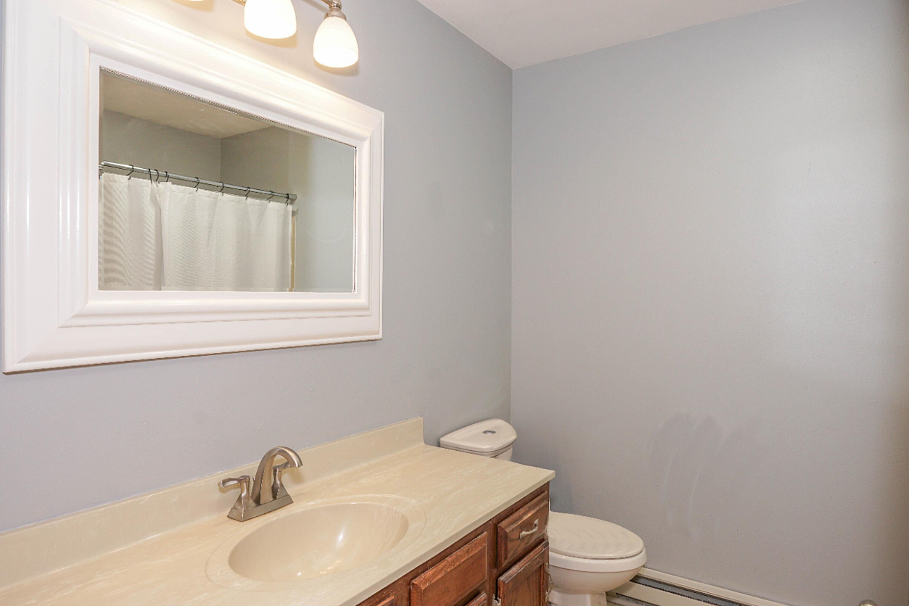 N49W36150 Nottingham Lane, Unit 12 Oconomowoc, WI 53066 - Photo 12 of 24 DSC09072