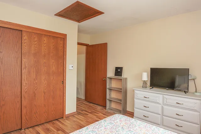 $296,999 | N49W36150 Nottingham Lane, Unit 12, Oconomowoc, WI 53066