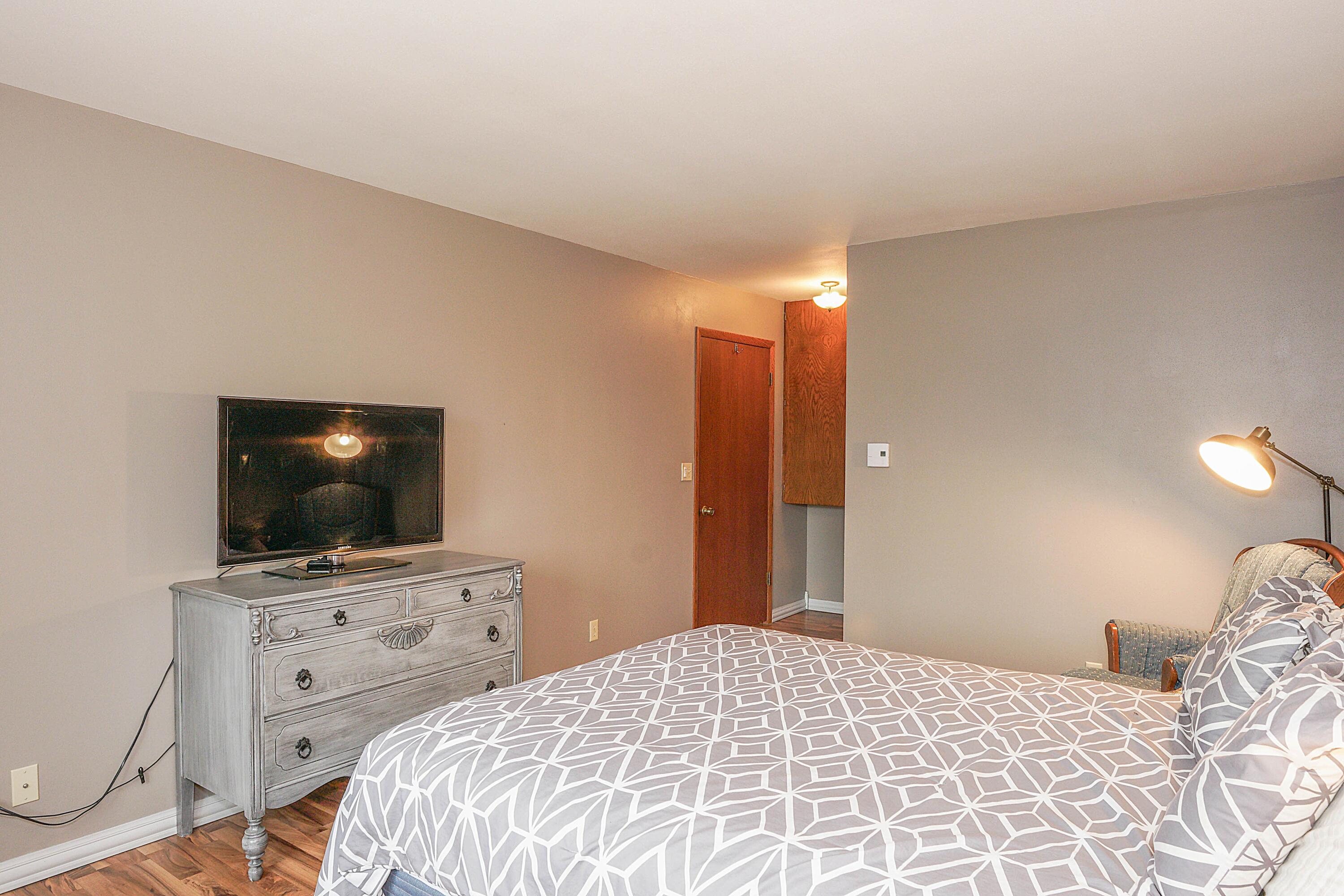 N49W36150 Nottingham Lane, Unit 12 Oconomowoc, WI 53066 - Photo 16 of 24 DSC09076