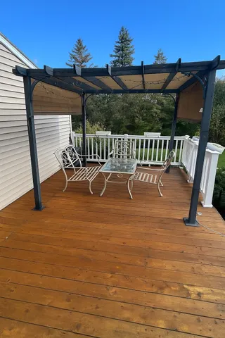 $296,999 | N49W36150 Nottingham Lane, Unit 12, Oconomowoc, WI 53066