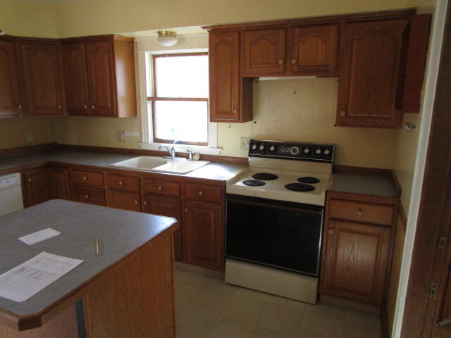 145 Marlborough Road Portland, ME 04103 - Photo 12 of 16 IMG_7198