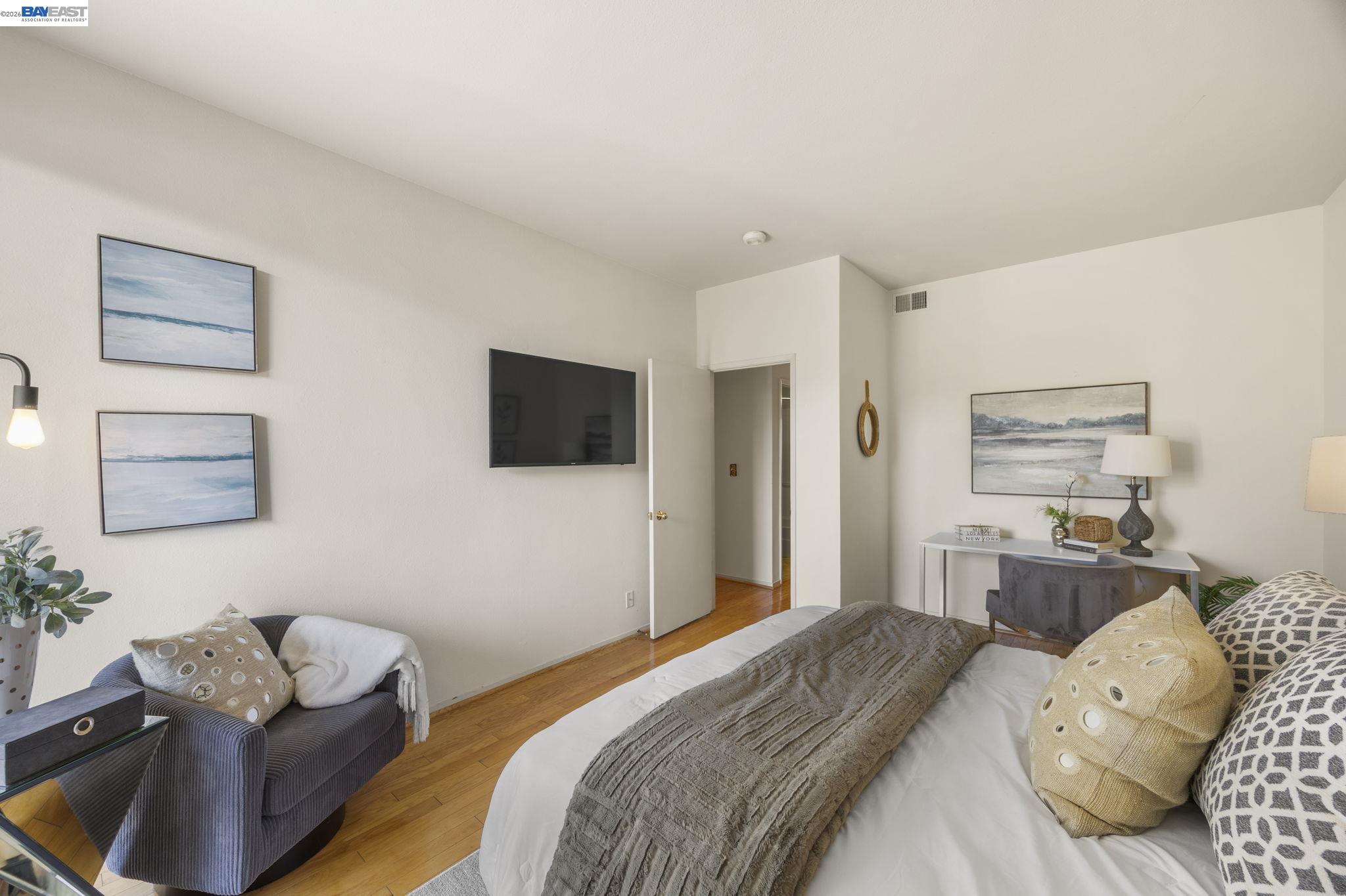 3009 Triumph Drive Alameda, CA 94501 - Photo 14 of 32