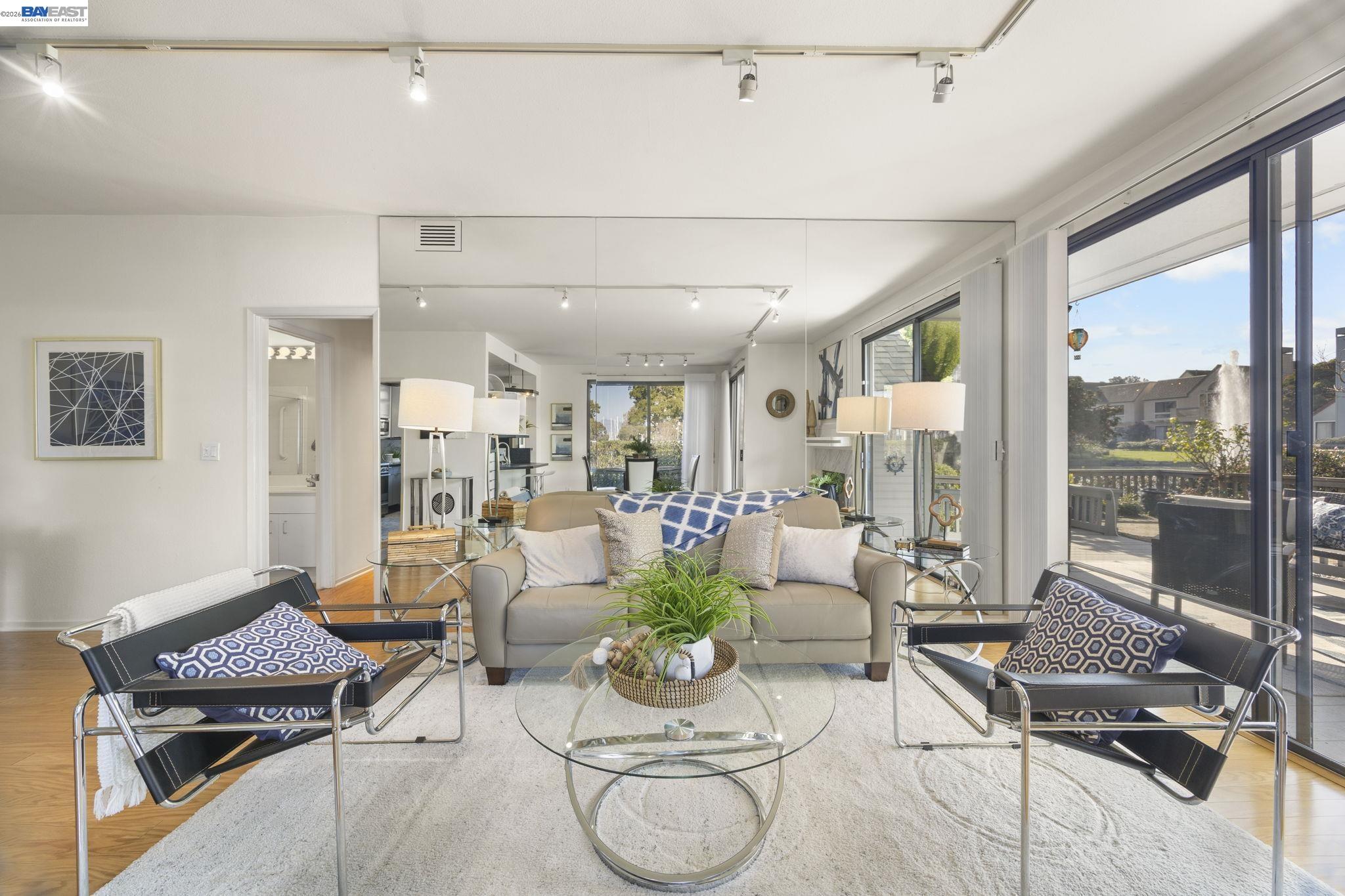 3009 Triumph Drive Alameda, CA 94501 - Photo 5 of 32