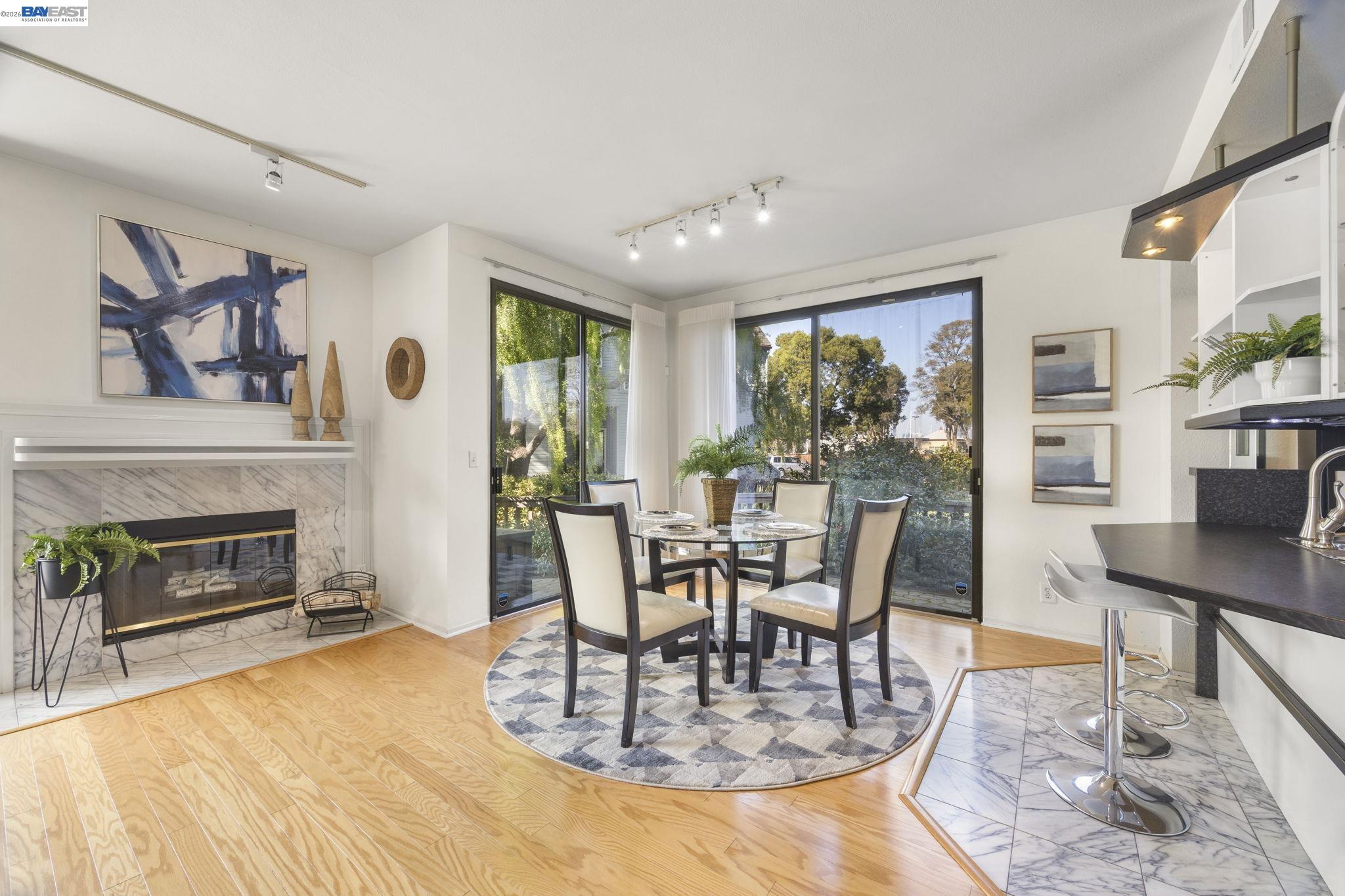 3009 Triumph Drive Alameda, CA 94501 - Photo 7 of 32