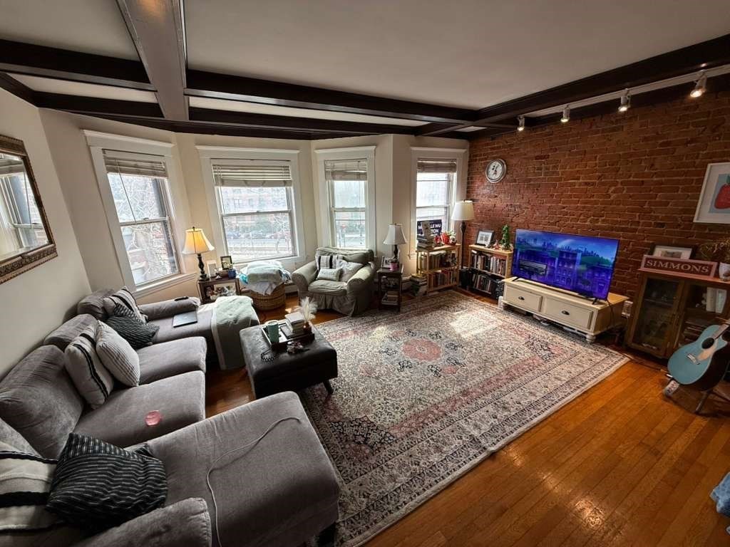 39 South Street, Unit 5 Boston, MA 02135 - Photo 5 of 15