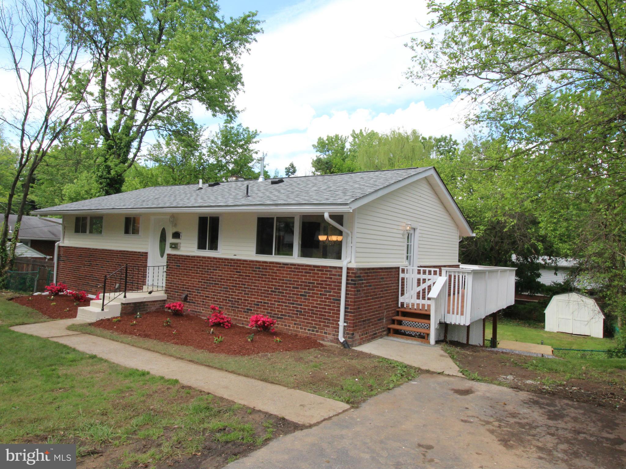 6215 Climbhill Road Alexandria, VA 22310 - Photo 1 of 16 Exterior (Front)