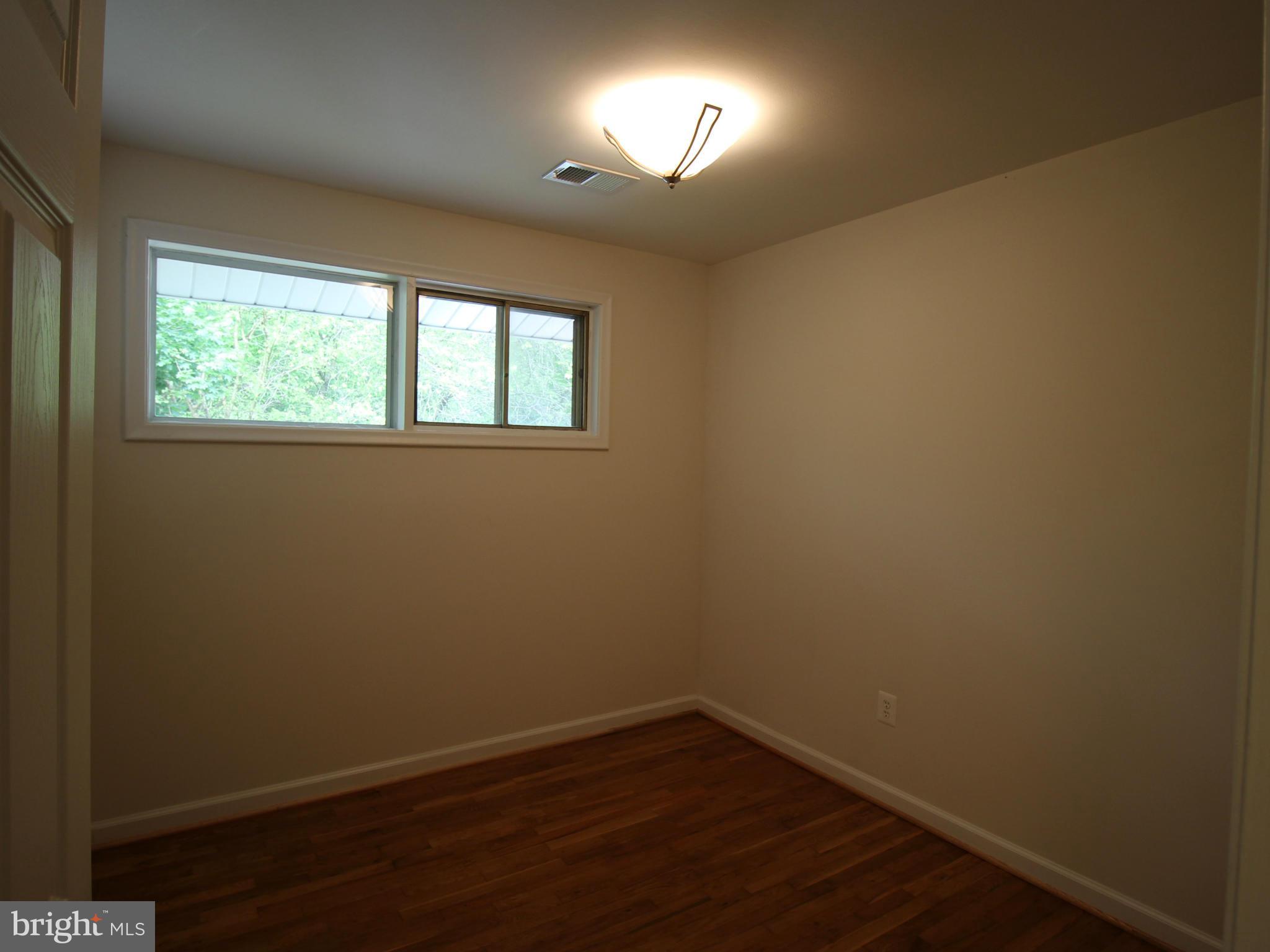 6215 Climbhill Road Alexandria, VA 22310 - Photo 11 of 16 Bedroom