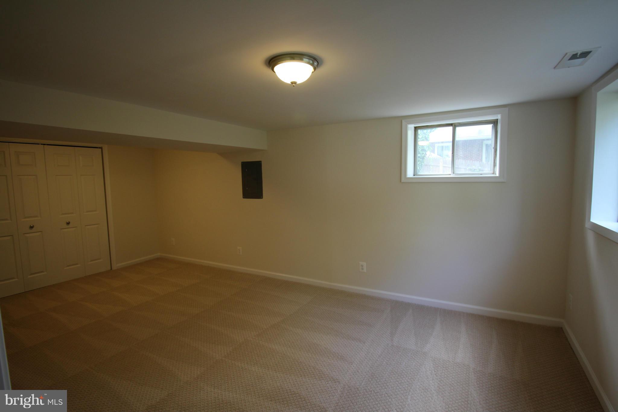 6215 Climbhill Road Alexandria, VA 22310 - Photo 15 of 16 Bedroom