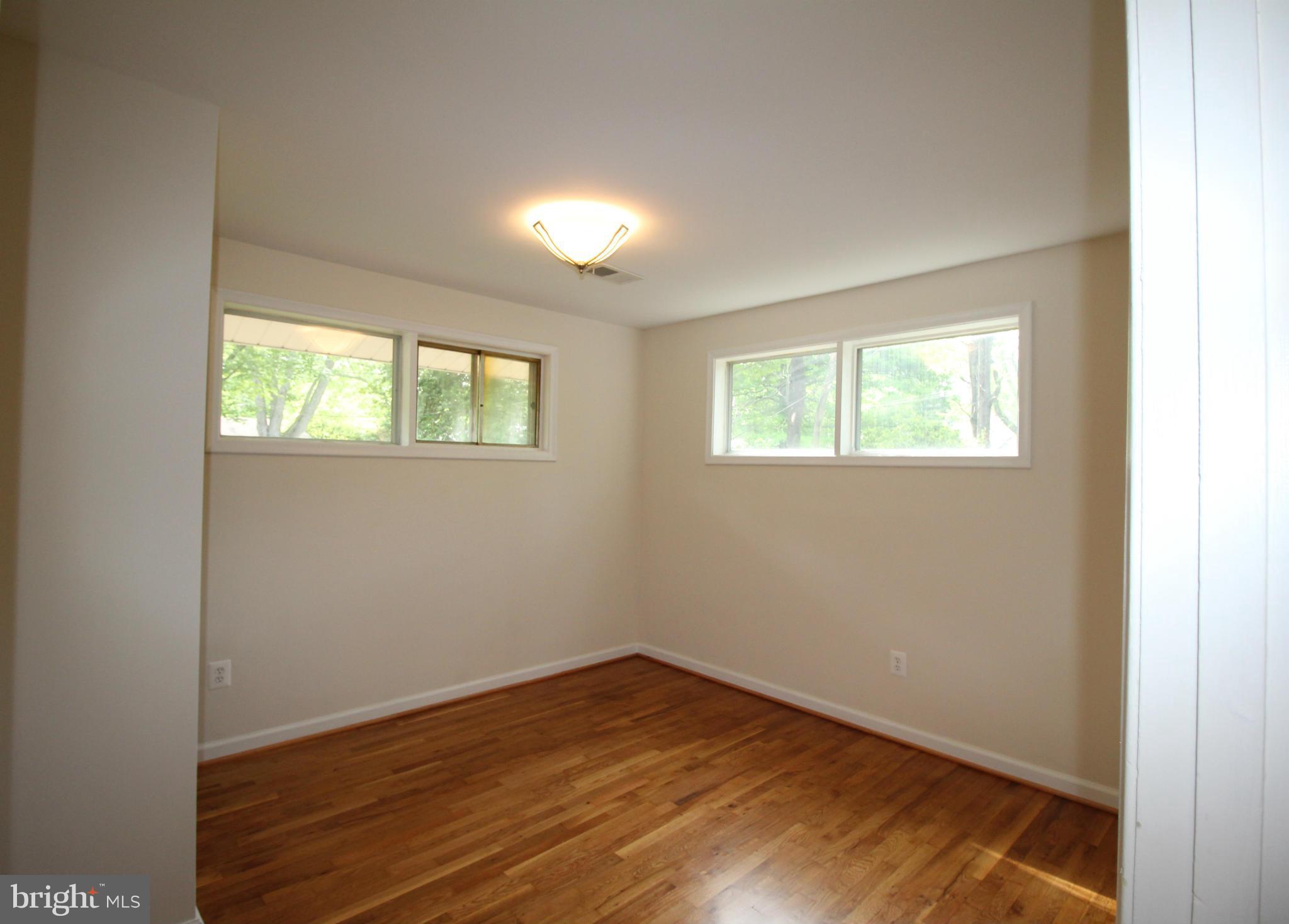6215 Climbhill Road Alexandria, VA 22310 - Photo 8 of 16 Bedroom