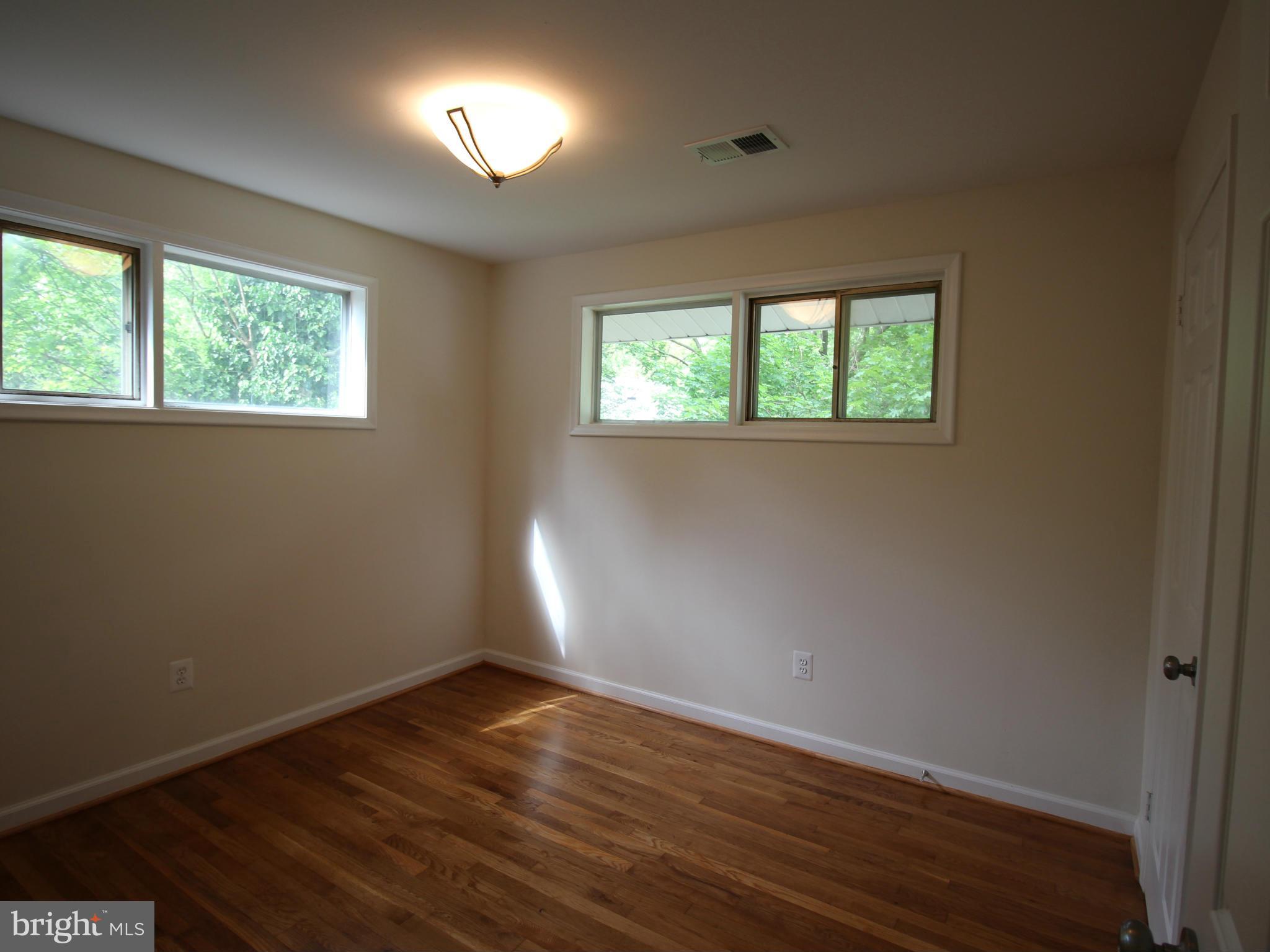 6215 Climbhill Road Alexandria, VA 22310 - Photo 10 of 16 Bedroom