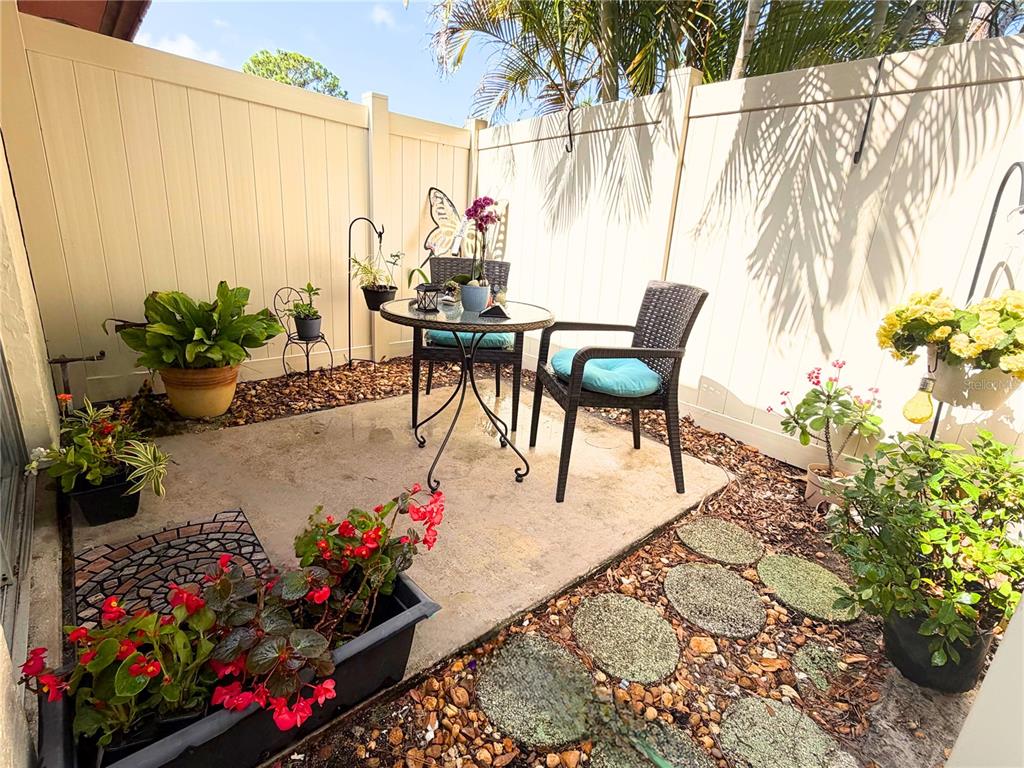 2074 Sunset Point Road, Unit 137 Clearwater, FL 33765 - Photo 3 of 23