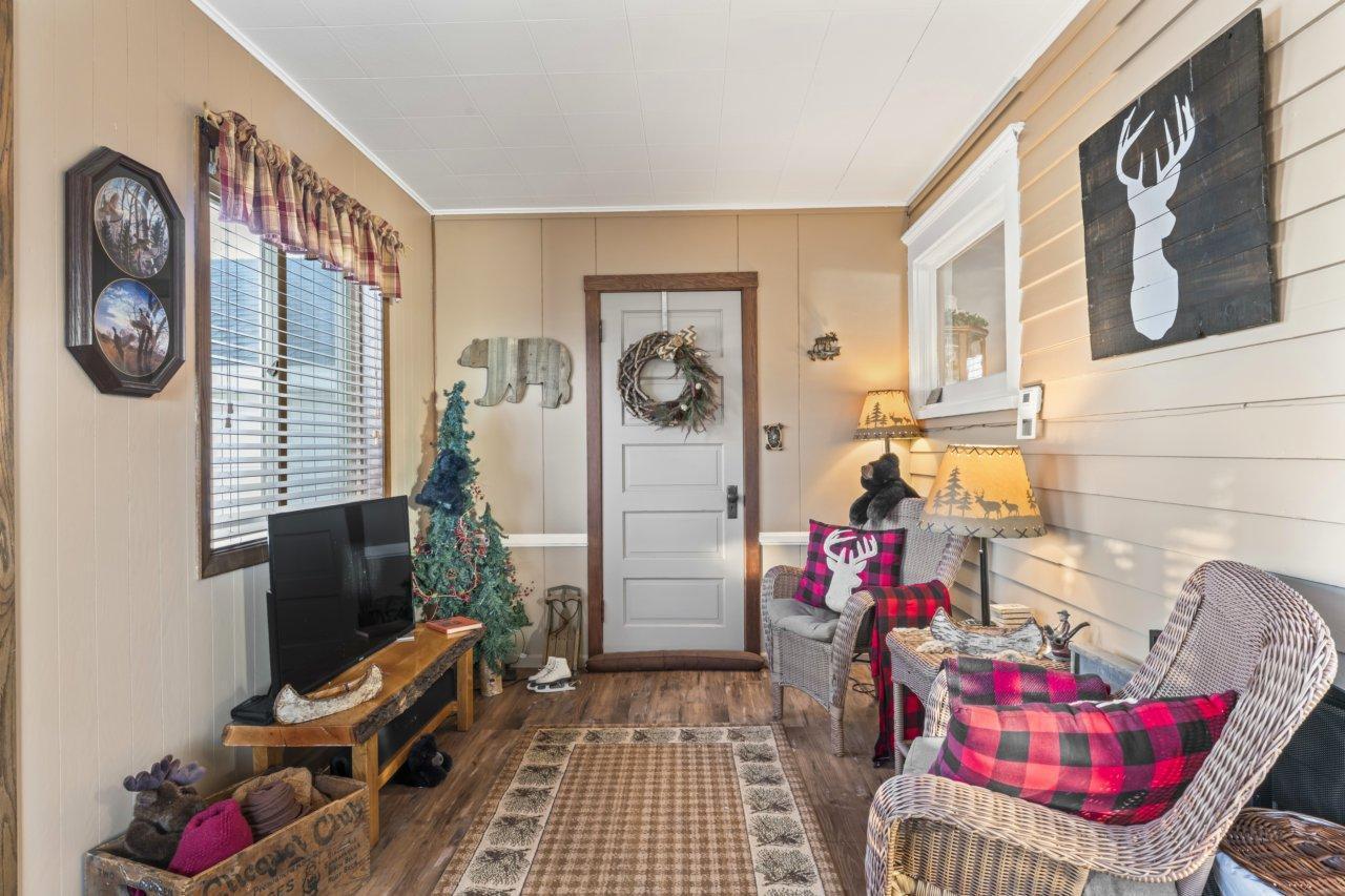 130 2nd Street Southeast Plainview, MN 55964 - Photo 11 of 41