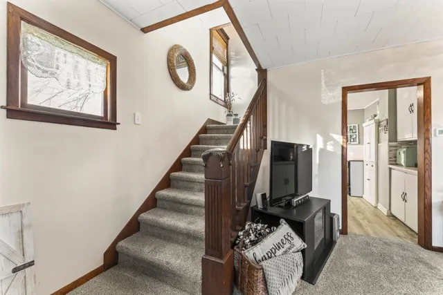 $230,000 | 130 2nd Street Southeast, Plainview, MN 55964