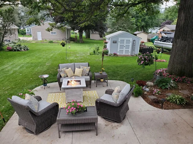 $230,000 | 130 2nd Street Southeast, Plainview, MN 55964