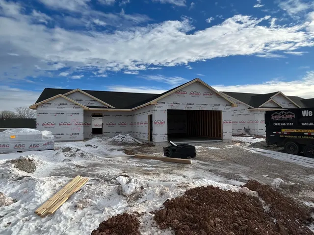 $349,900 | 1720 Freeman Drive, Neenah, WI 54956