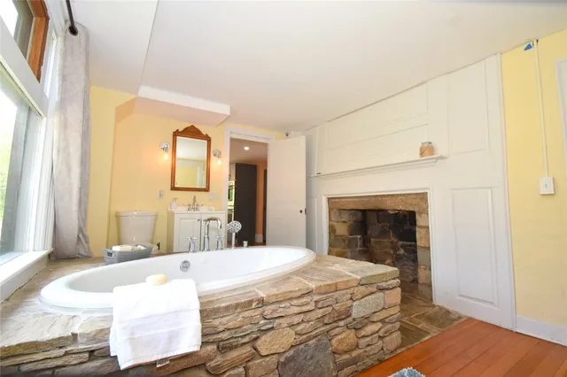 $749,000 | 259 Green Hill Beach Road, South Kingstown, RI 02879