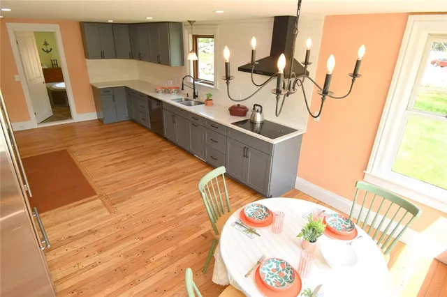 $749,000 | 259 Green Hill Beach Road, South Kingstown, RI 02879